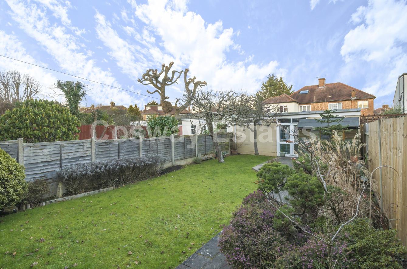 Ashley Walk, Mill Hill